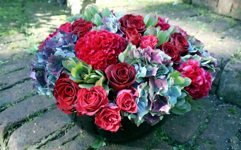 Red Rose Bouquet — Calm, Afternoon, Photograph