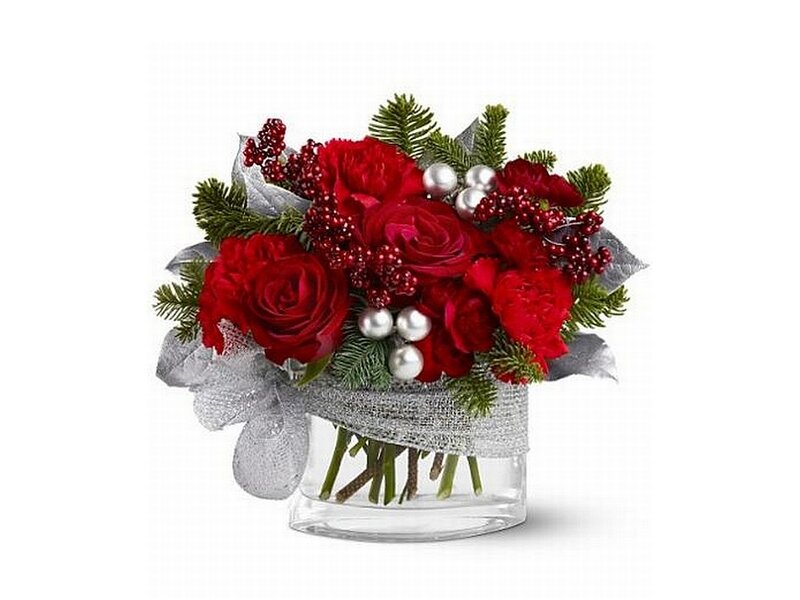 Red Rose Bouquet — Festive, Winter