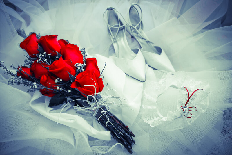 Red Rose Bouquet — Romantic, Photograph, Shoes