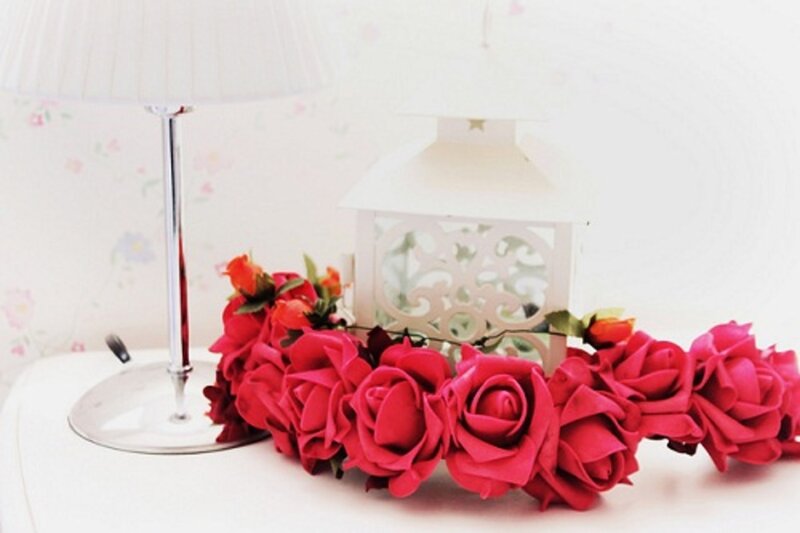 Red Rose Garland