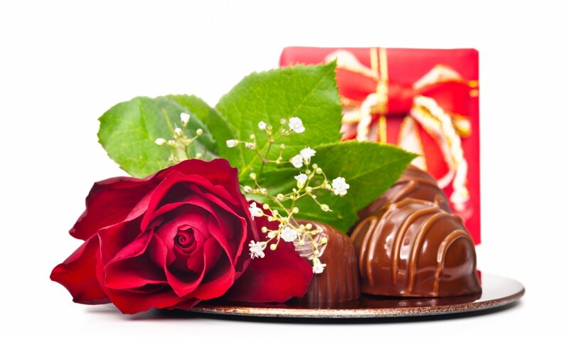 Red Rose with Chocolates — Romantic, Photograph, Gift Box