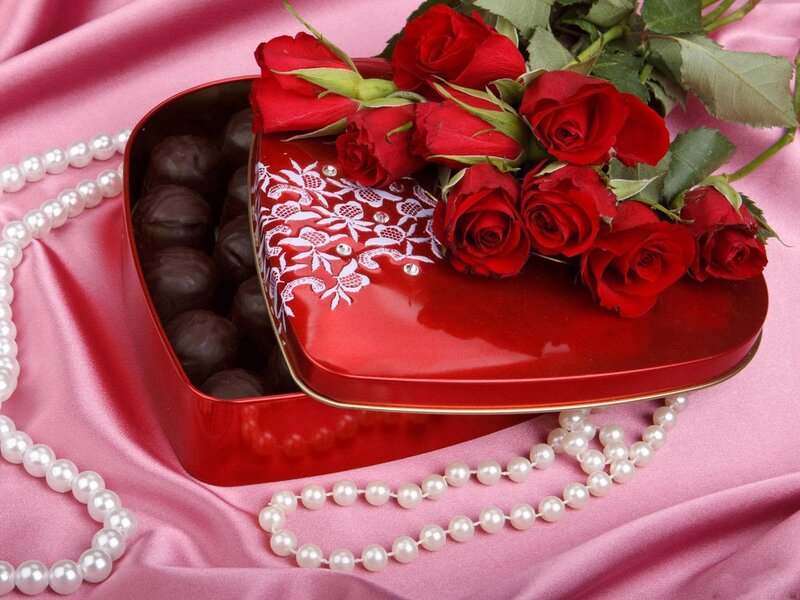 Red Roses and Chocolates — Romantic