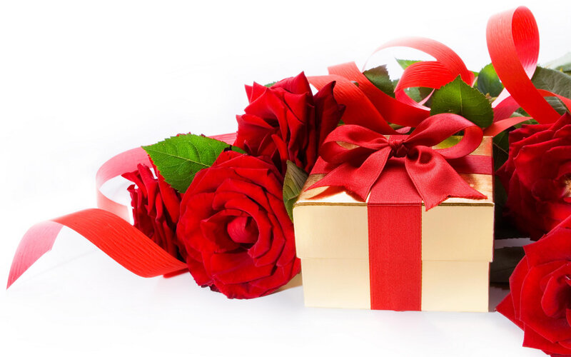 Red Roses and Gift Box — Romantic, Photograph, Gift Box, Ribbon, Leaves