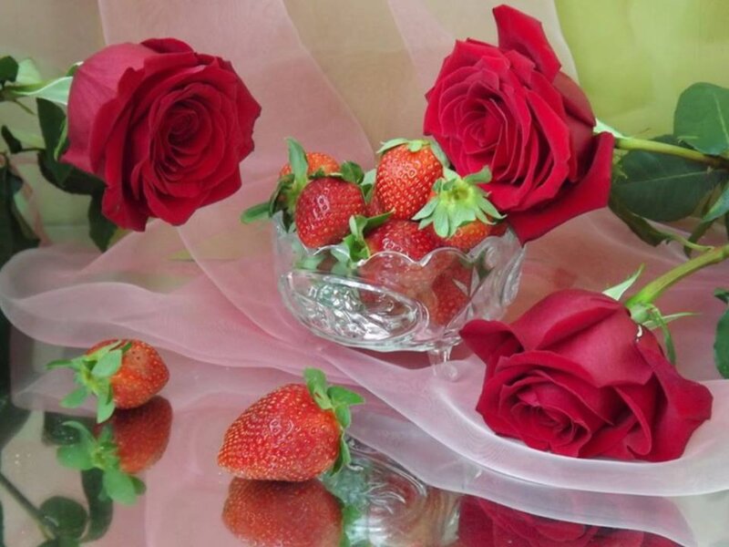 Red Roses and Strawberries — Romantic