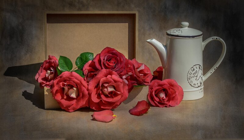 Red Roses and Teapot — Dramatic, Photograph