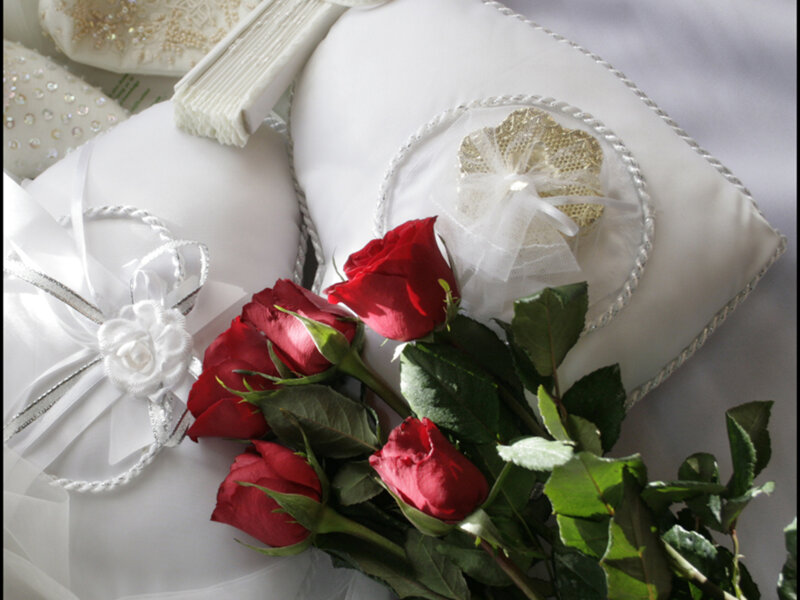 Red Roses and Wedding Pillows — White, Romantic