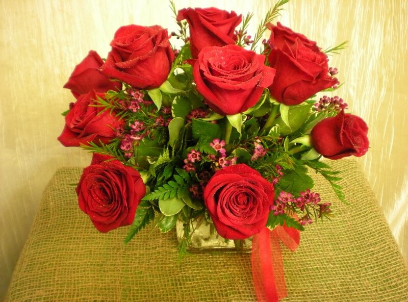 Red roses in a vase