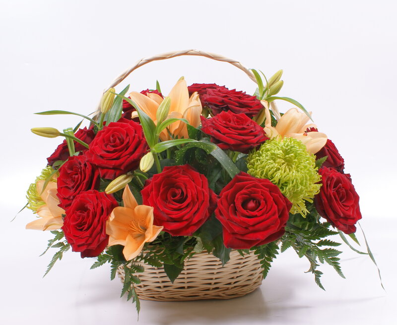 Red Roses in Basket — Calm, Photograph