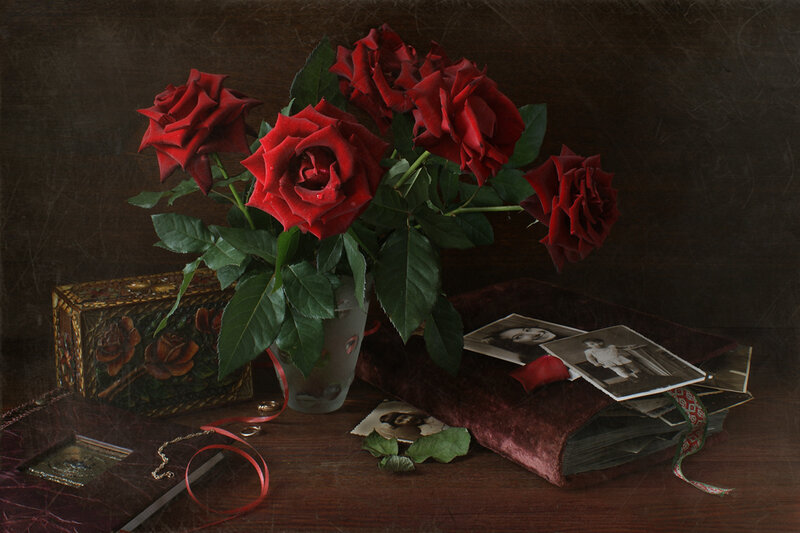 Red Roses in Vase — Nostalgic