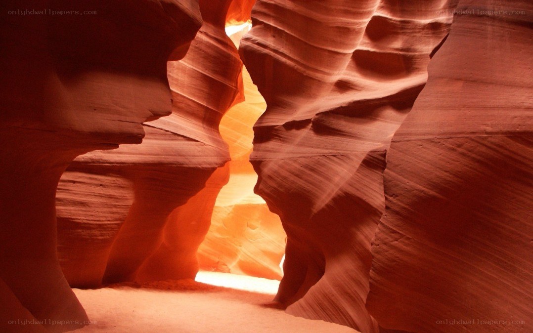 Red sandstone canyon walls