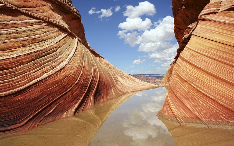 Red Sandstone Rock Formation — Serene