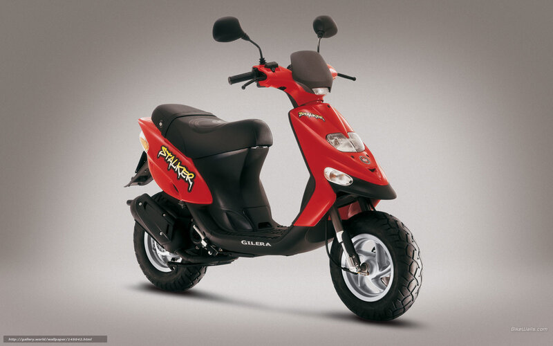 Red Scooter — Neutral, Photograph, Seat, Mirrors, Headlight