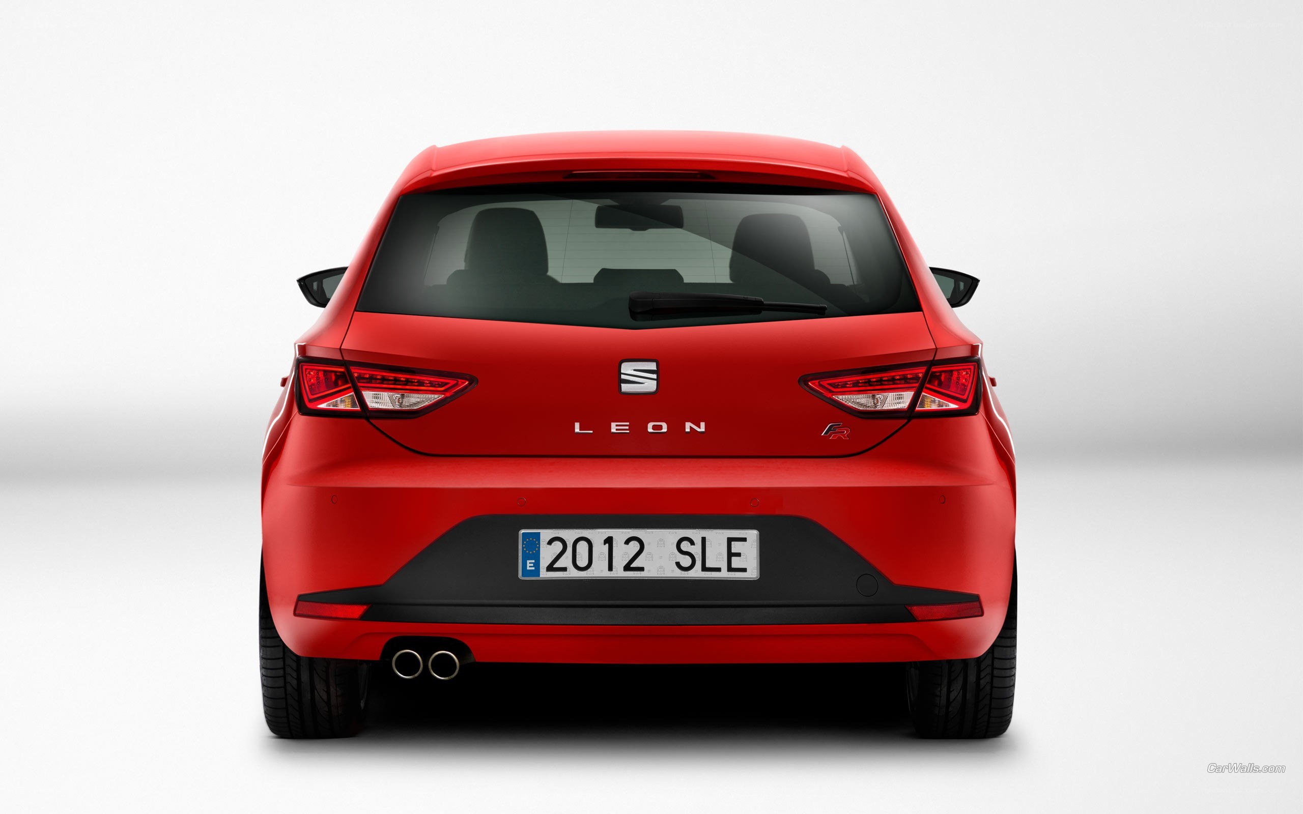 red seat leon rear view