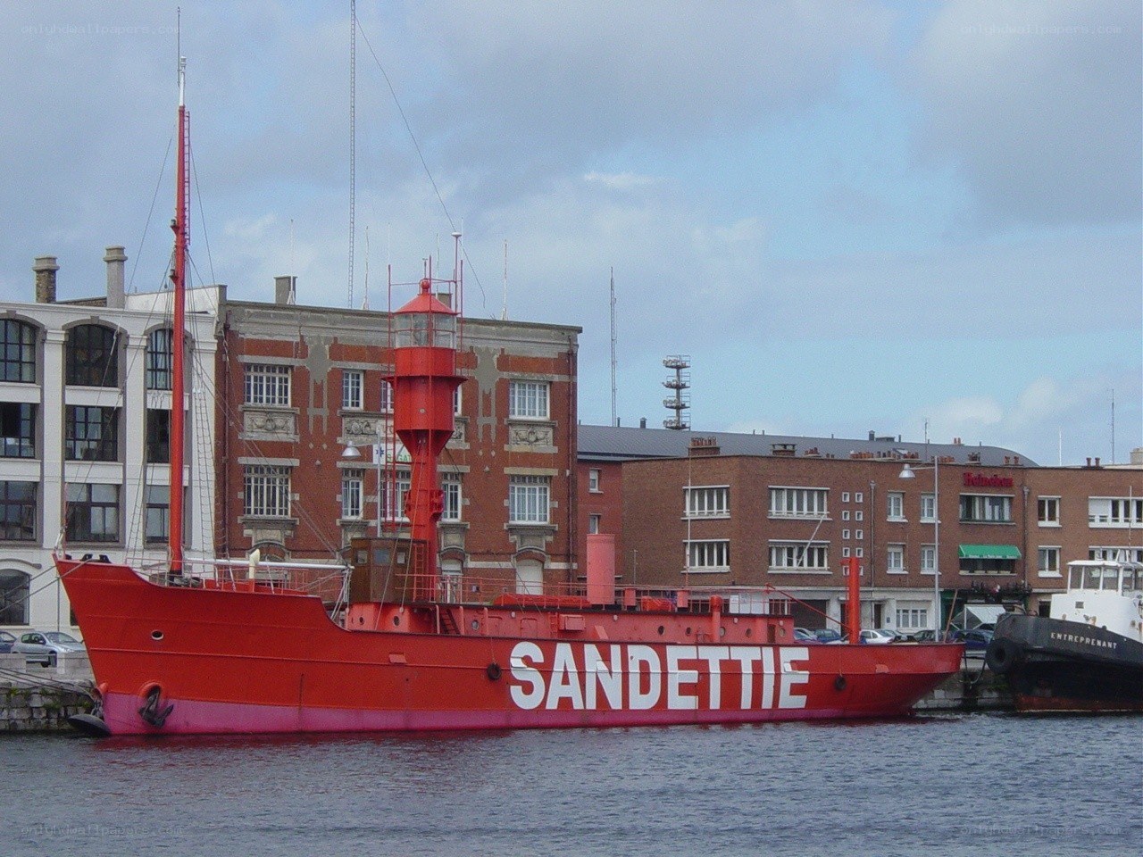 Red ship named Sandettie