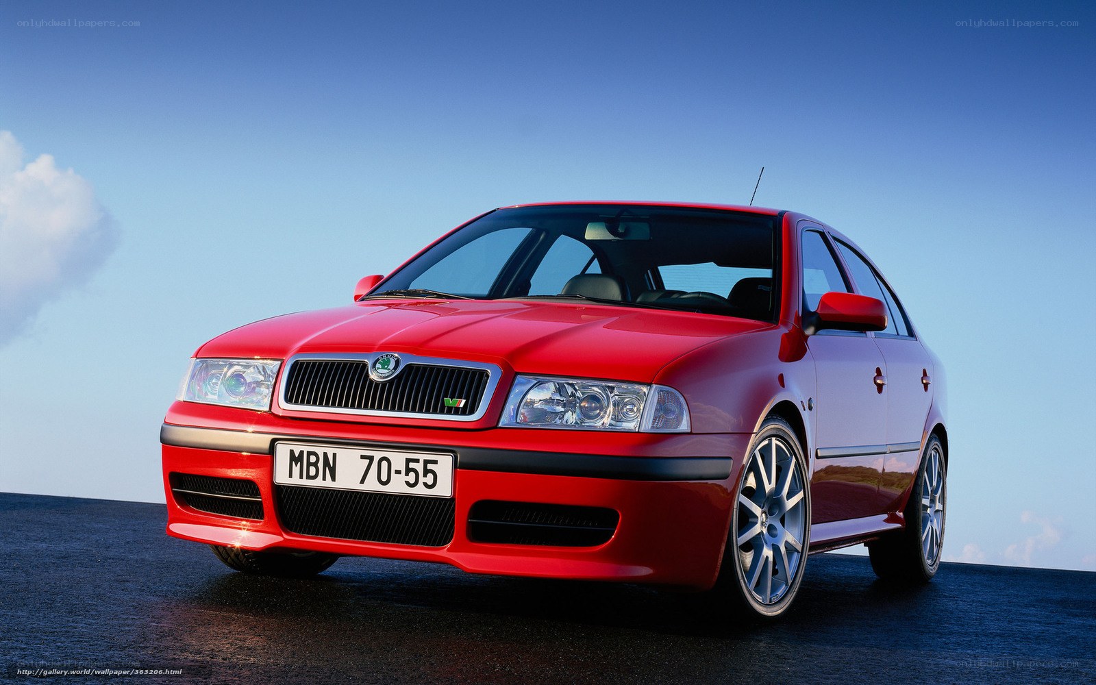 Red Skoda Octavia VRS
