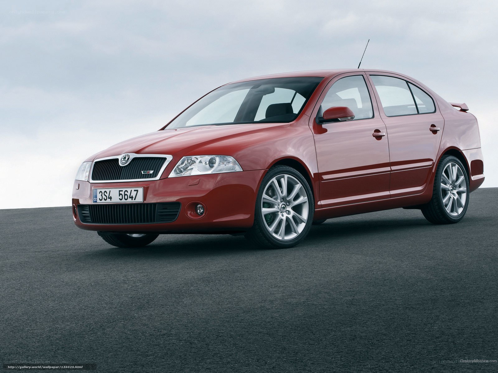 red skoda octavia vrs