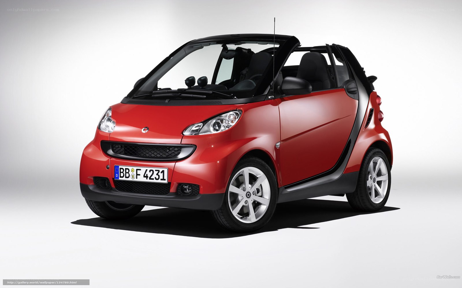 Red smart fortwo cabrio