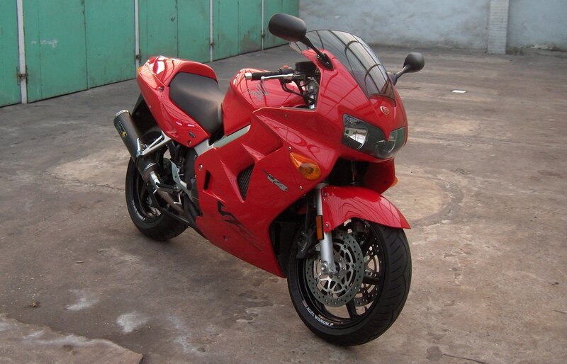 Red Sport Motorcycle — Neutral