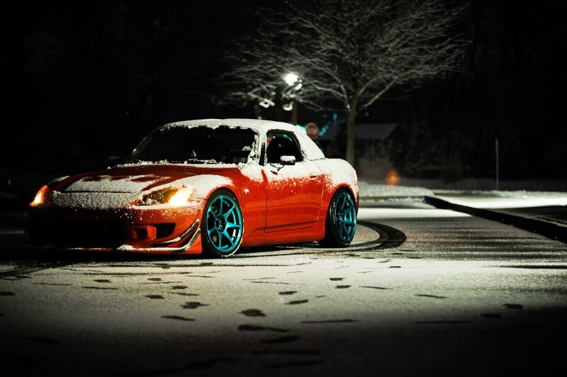 Red Sports Car in Snow — Dramatic, Night