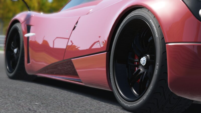 Red Sports Car Wheel — Dynamic