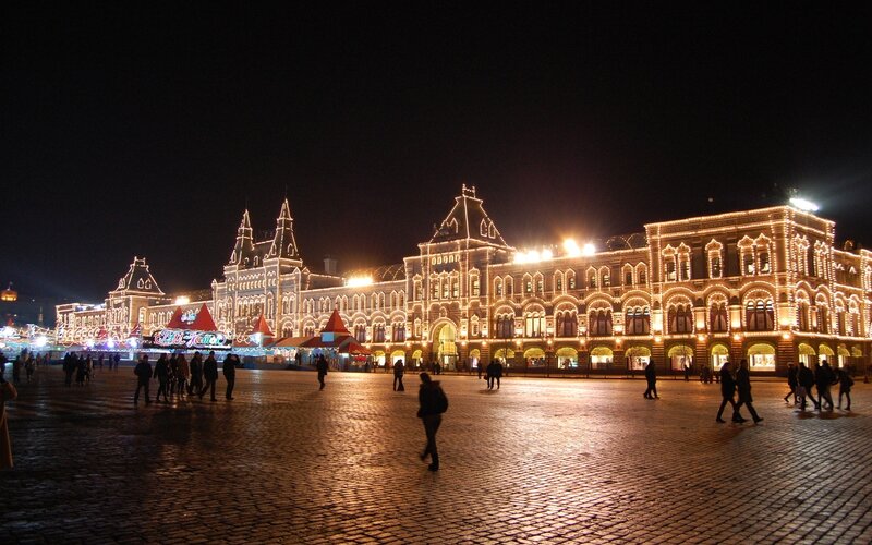 Red Square at Night — Black, Festive