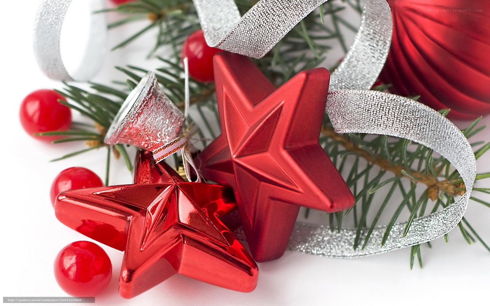 Red star Christmas ornaments