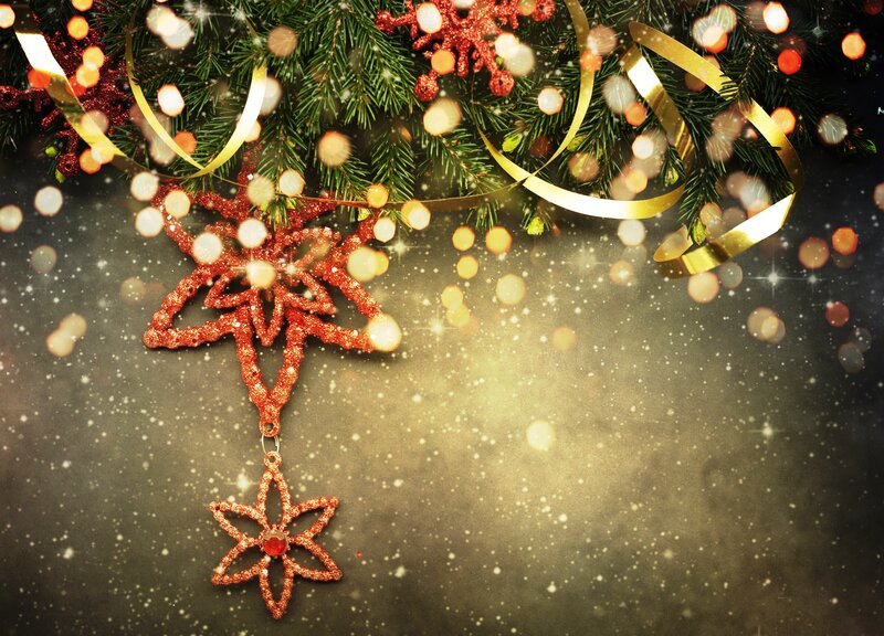 Red Star Ornament — Green, Festive