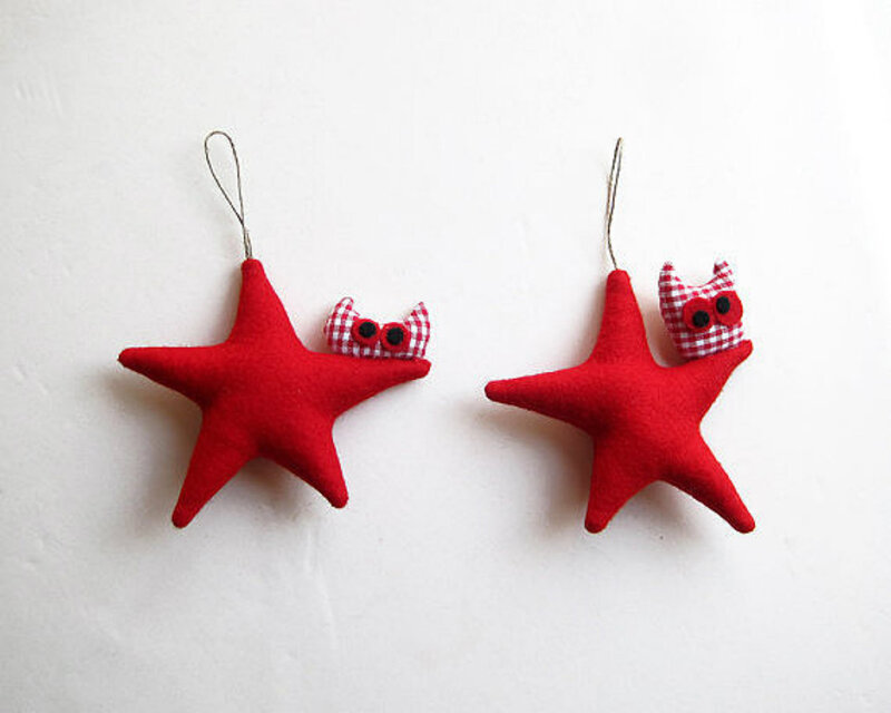 Red Star Ornaments — Neutral