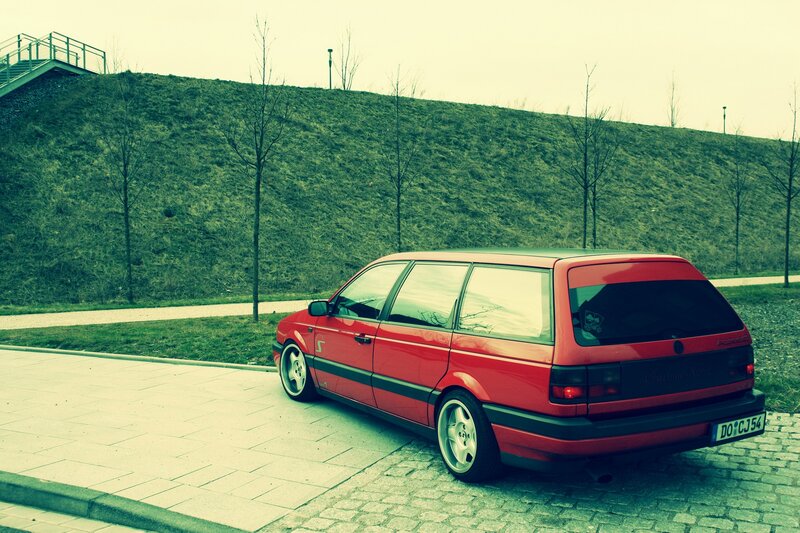 Red Station Wagon — Calm, Autumn