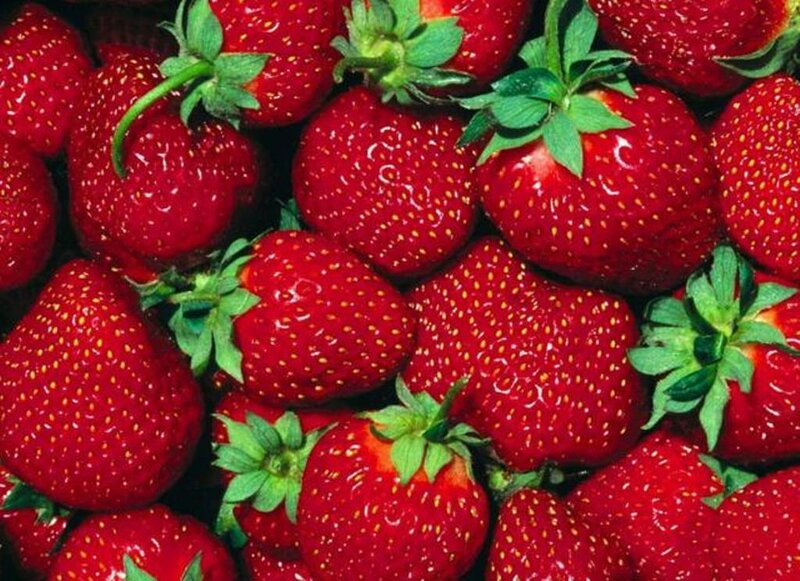 Red Strawberries — Fresh, Seeds