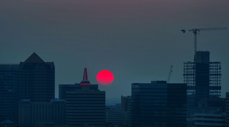 Red Sun over City