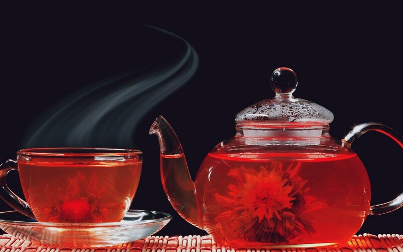 Red Tea in Glass Set