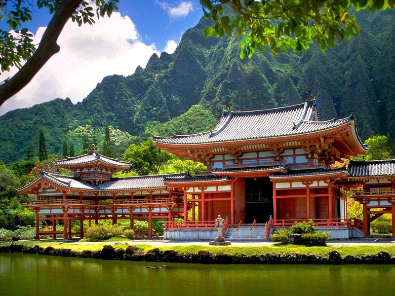 Red Temple Complex — Green, Serene