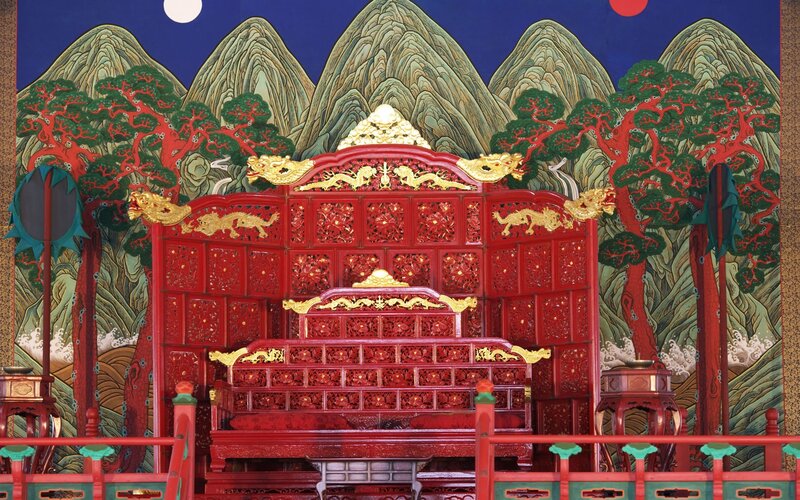 Red Throne with Dragons