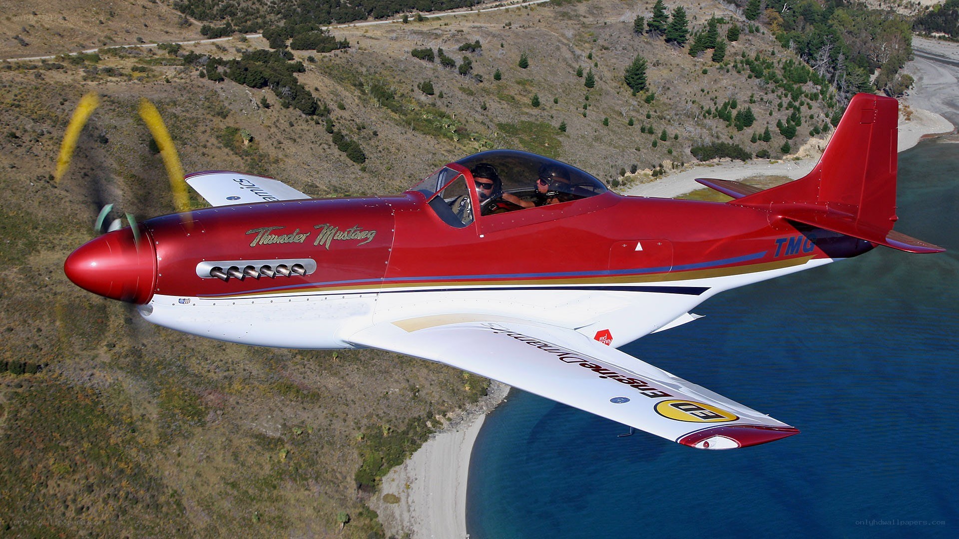 Red Thunder Mustang in flight