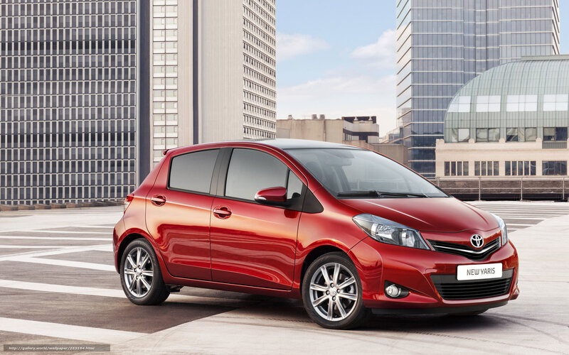Red Toyota Yaris Car — Urban