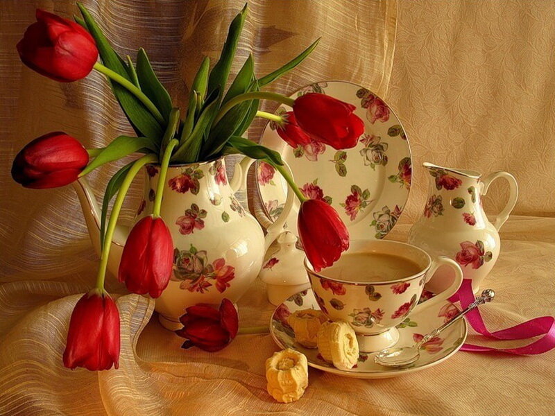 Red Tulips in Teacup