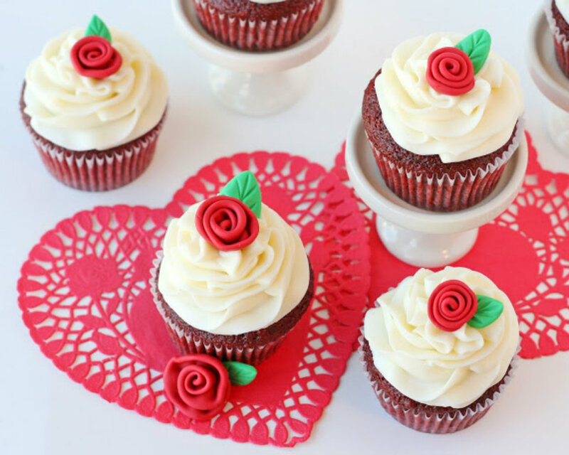 Red Velvet Cupcakes — Festive, Photograph, Frosting