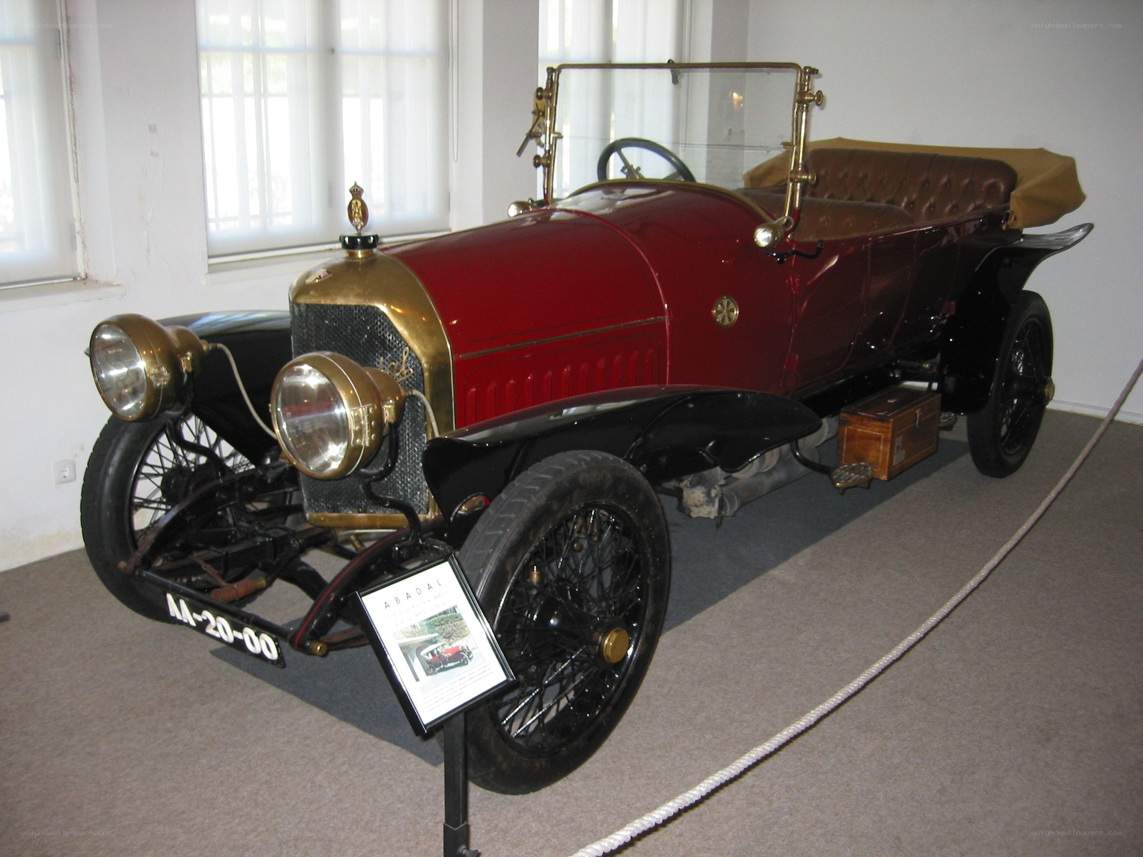Red vintage Abadal car