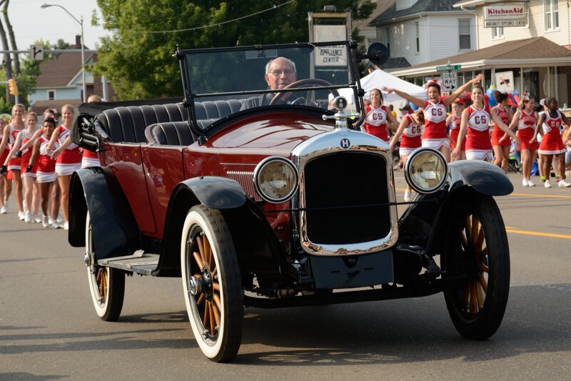 Red Vintage Car — Festive