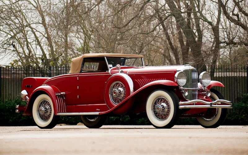 Red Vintage Convertible Car — Calm, Autumn