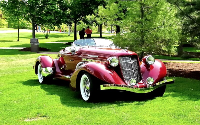 Red Vintage Convertible — Green