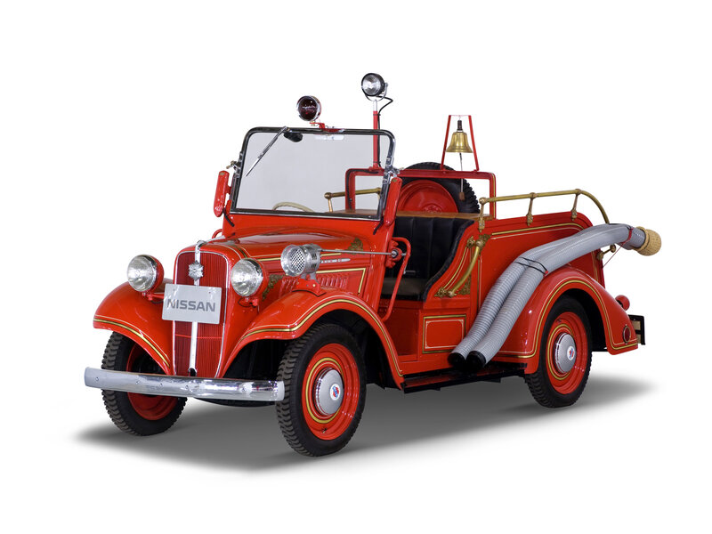 Red Vintage Fire Truck — Neutral