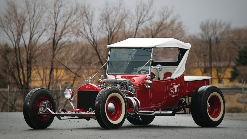 Red Vintage Hot Rod — Calm