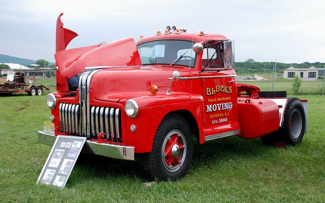 Red vintage moving truck
