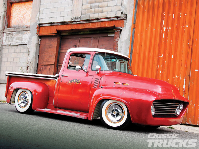 Red Vintage Pickup Truck — Urban