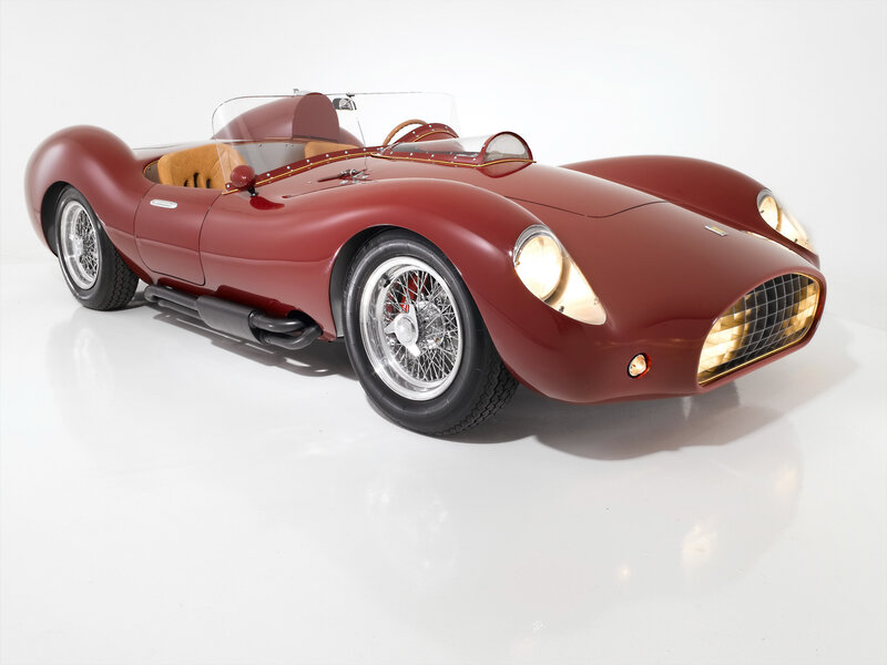 Red Vintage Race Car — Clean, Photograph