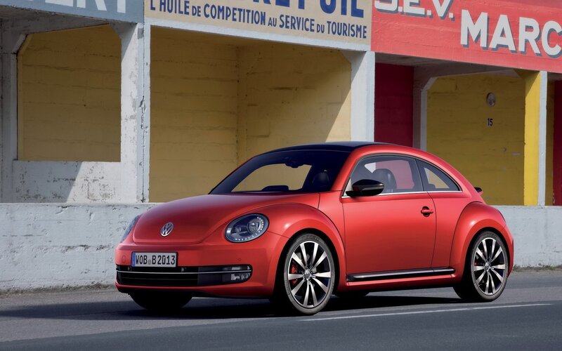 Red Volkswagen Beetle — Bright