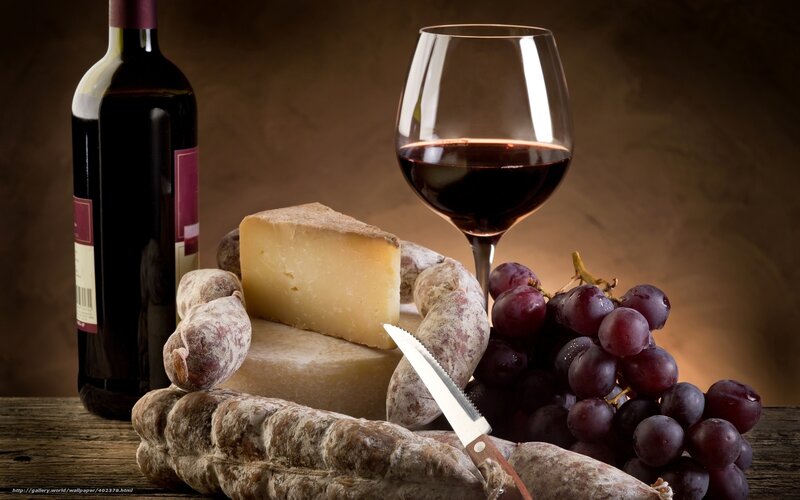 Red Wine and Cheese Platter