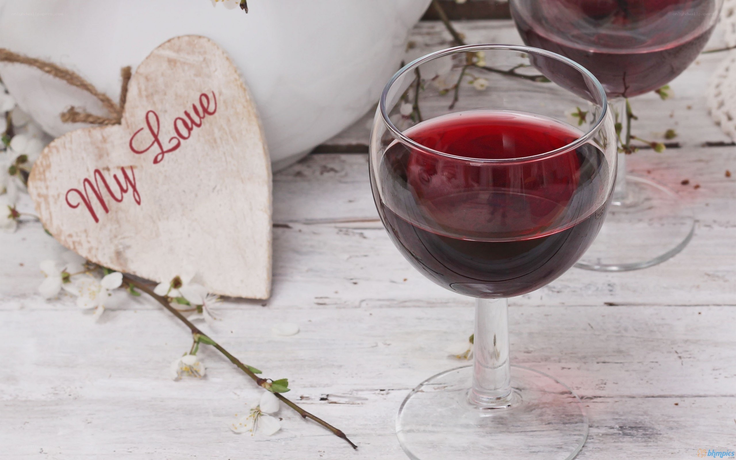 Red wine and heart decoration